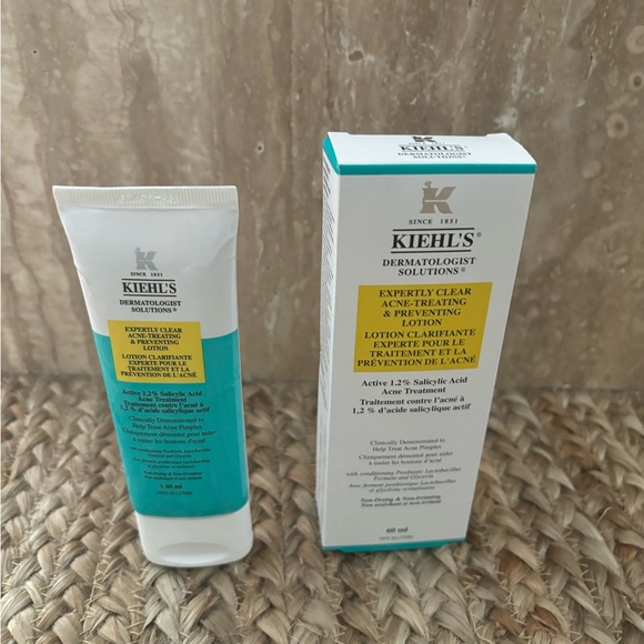 Brand new Kiehl’s Expertly Clear Moisturizer for Acne Prone Skin - Picture 1 of 3